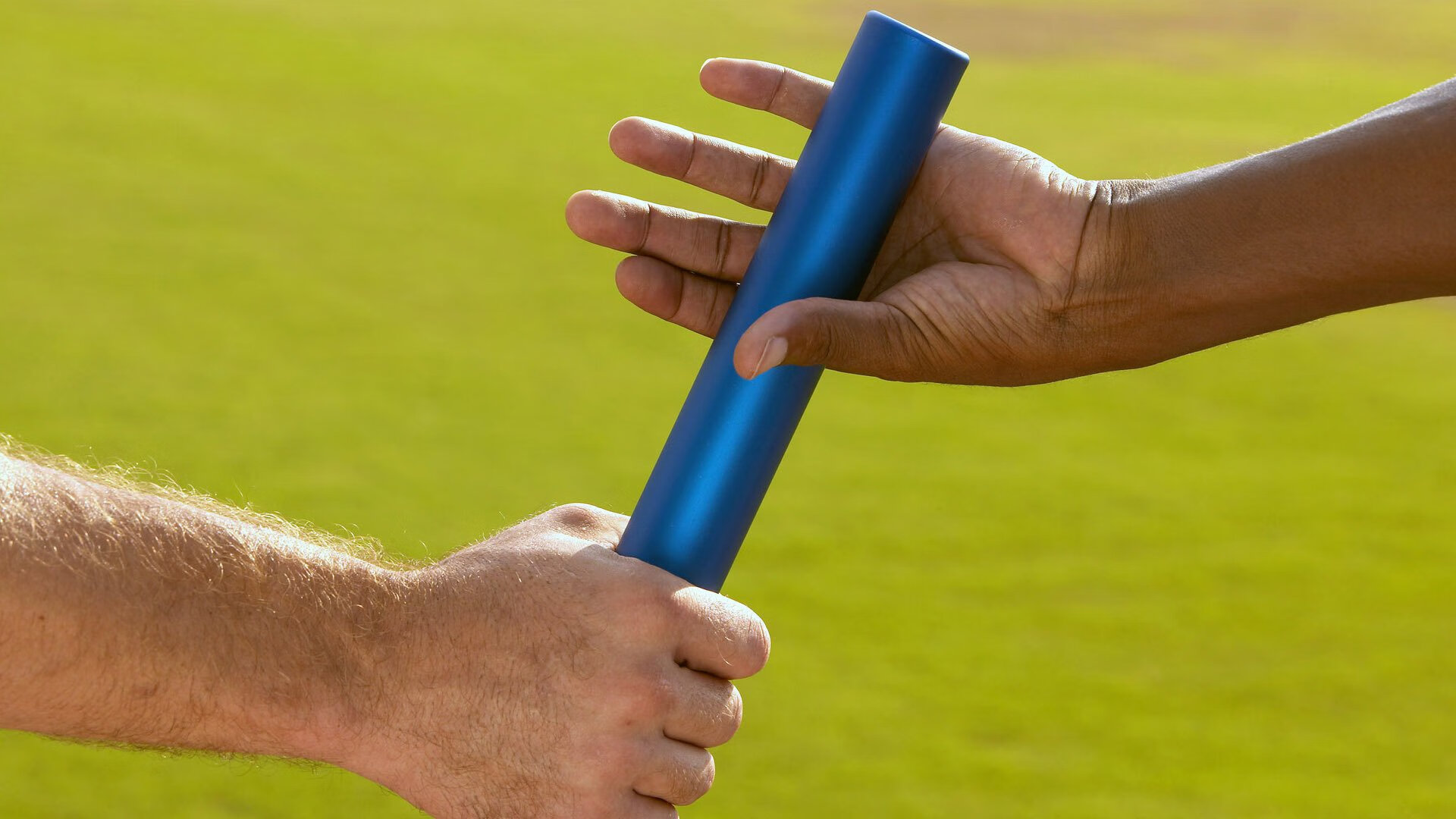 生态足球场建设逐步普及，打造绿色低碳运动环境，足球场建设实施方案